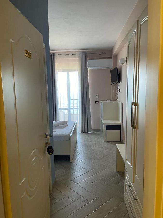 Hotel Ferrara Durres Exterior photo