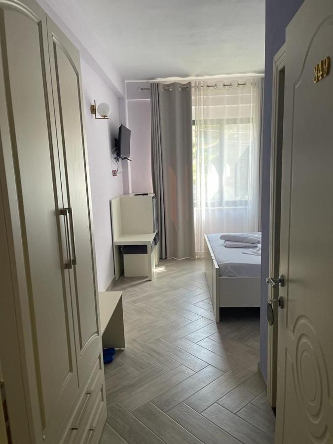 Hotel Ferrara Durres Exterior photo